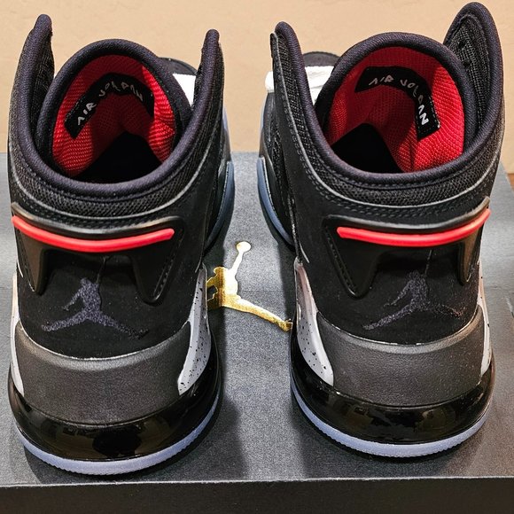 Jordan Mars 270 GS 'Metallic' - Picture 1 of 4